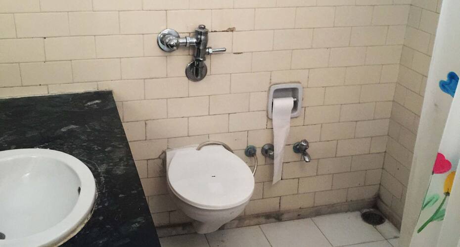 Stella Inn Davicos Plaza, Sirmour 5
